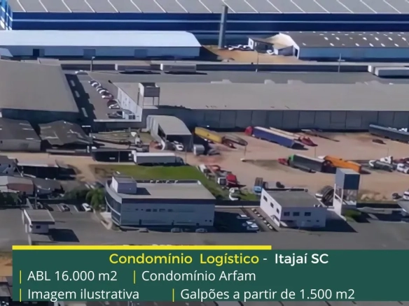 Galpão para locação em Itajaí - Condomínio Arfam. Condomínio logístico com vigilância 24 horas, armazéns com docas e amplo pátio de manobras.